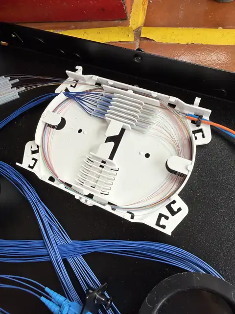 Fusión de Fibra Óptica para Enlaces MDF–IDF