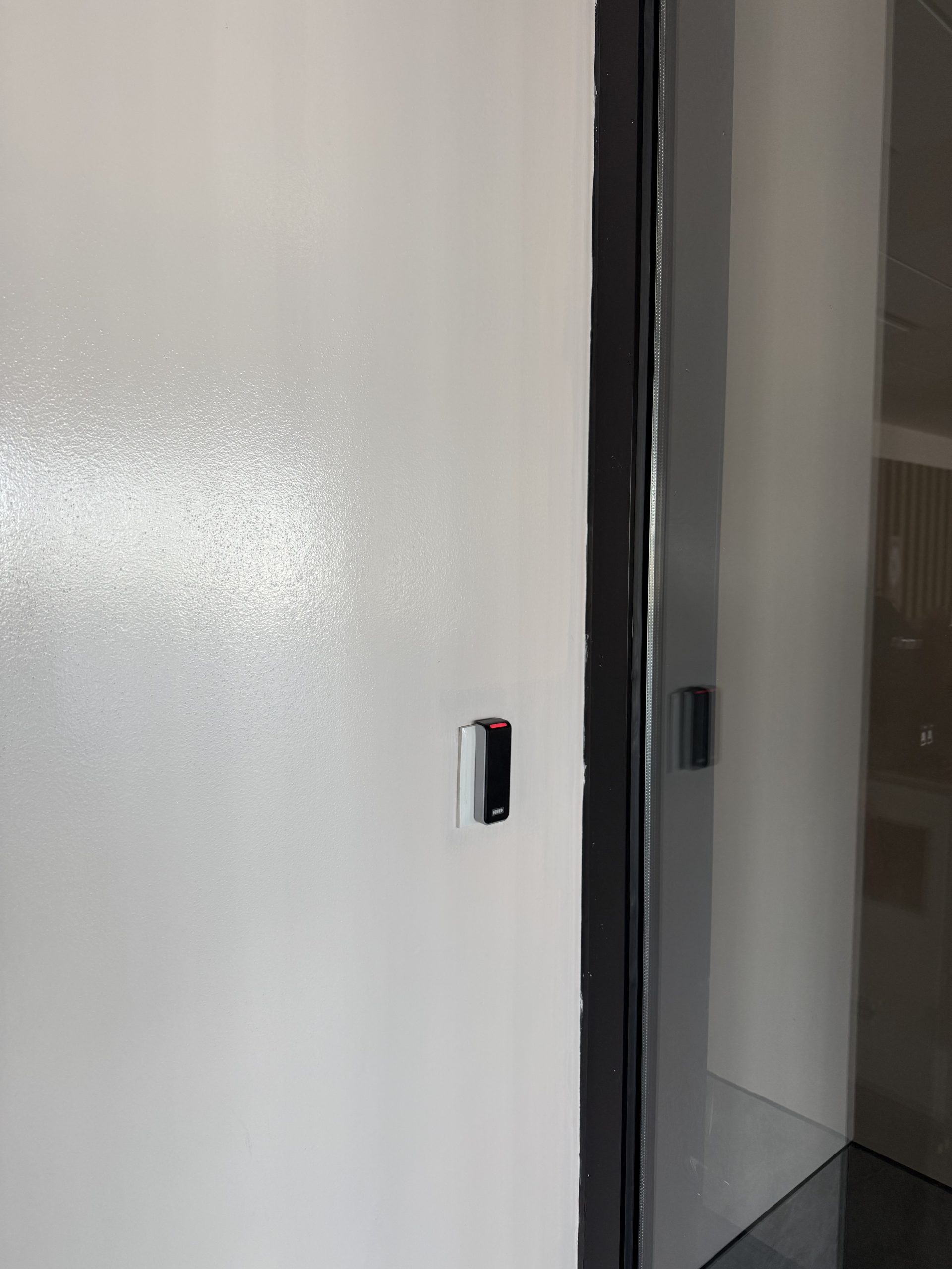 Chapa inteligente de control de accesos con seguridad electrónica por CTS Ingeniería